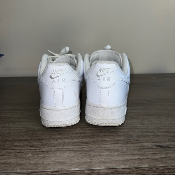 Nike Air Force One - Picture 2 of 5